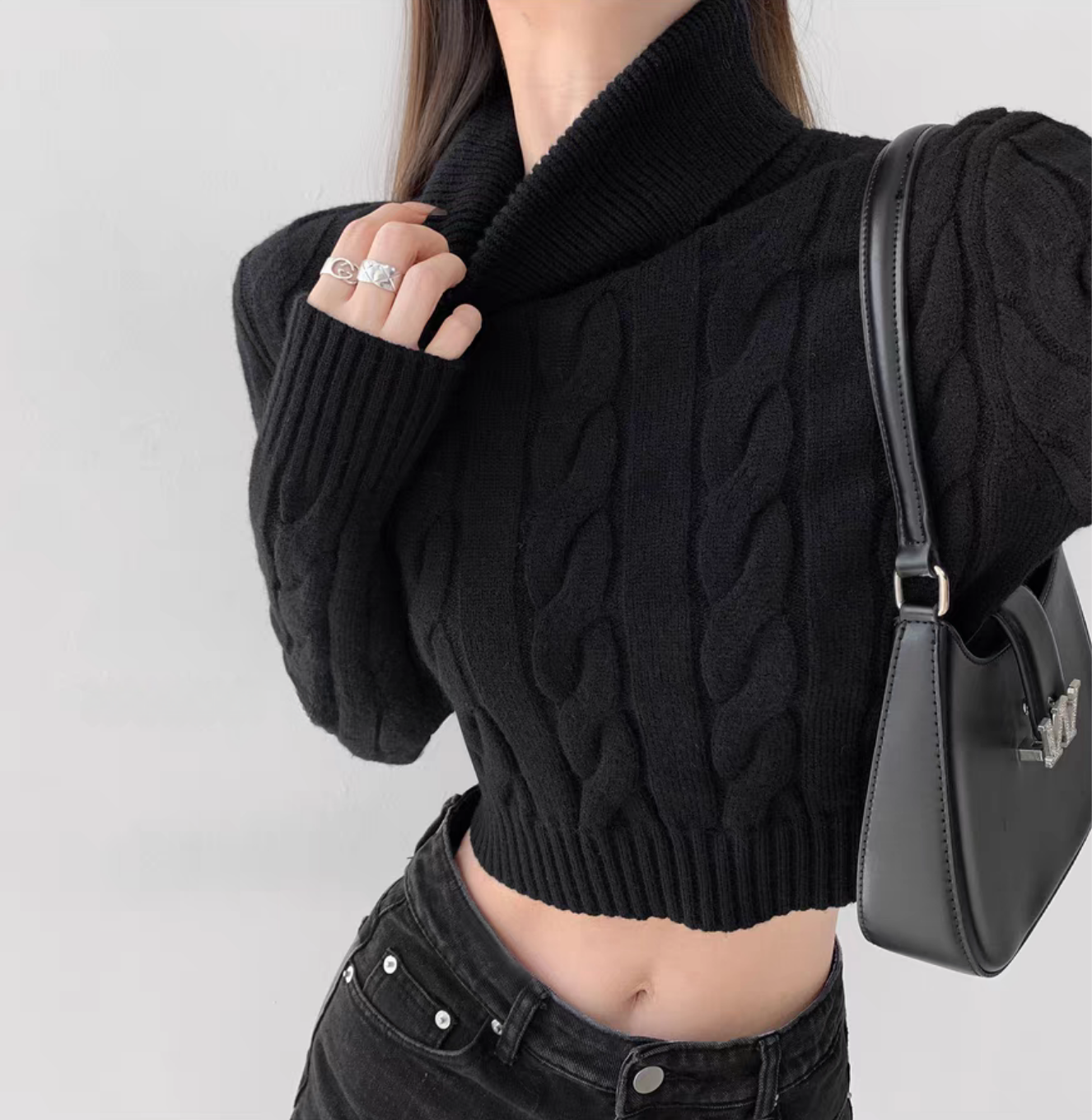 Gestrickter Rollkragenpullover -Stylisch und warm