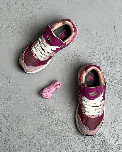 New Balance 2002r violet