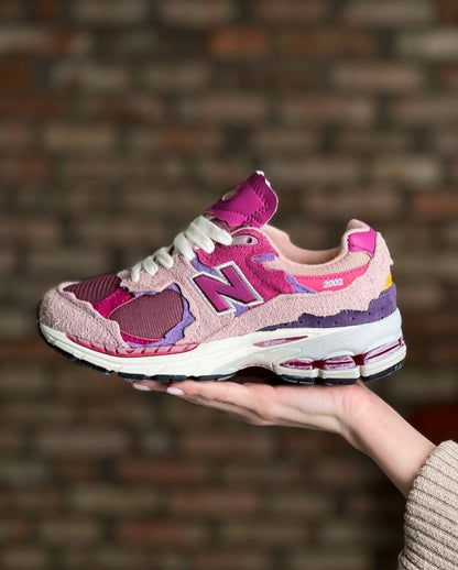 New Balance 2002r violet